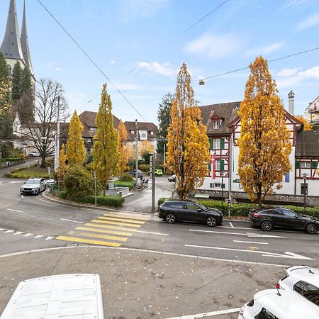 Bright, Central & Modern Apartment Lucerne ภายนอก รูปภาพ